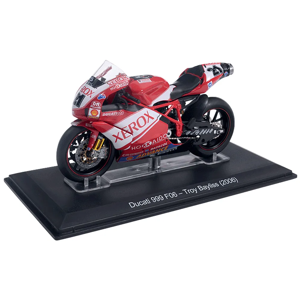 ISSUE-24---DUCATI-999-X06---TROY-BAYLISS-2006.jpg